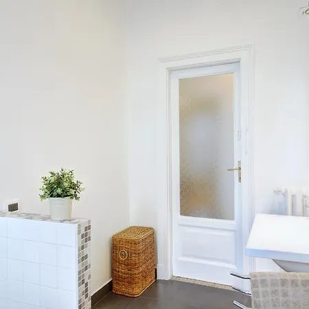 Apartamento Milanrentals - Mameli Milão
